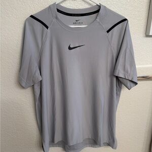 Nike Pro Men's Light Gray Dri-FIT Tee
